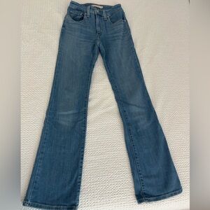 Levi's 725 high rise jeans